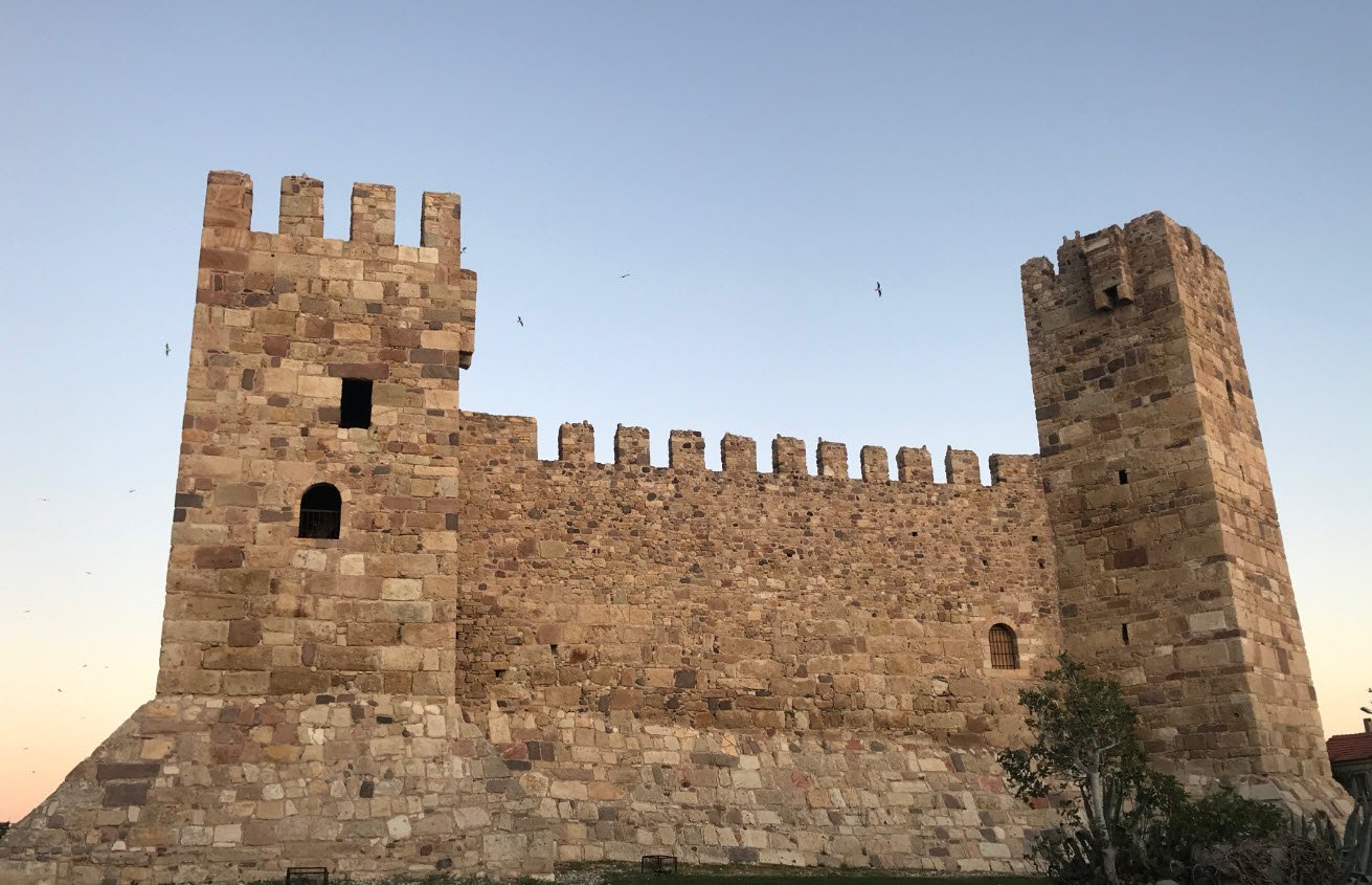 Çandarlı Castle, Turkey